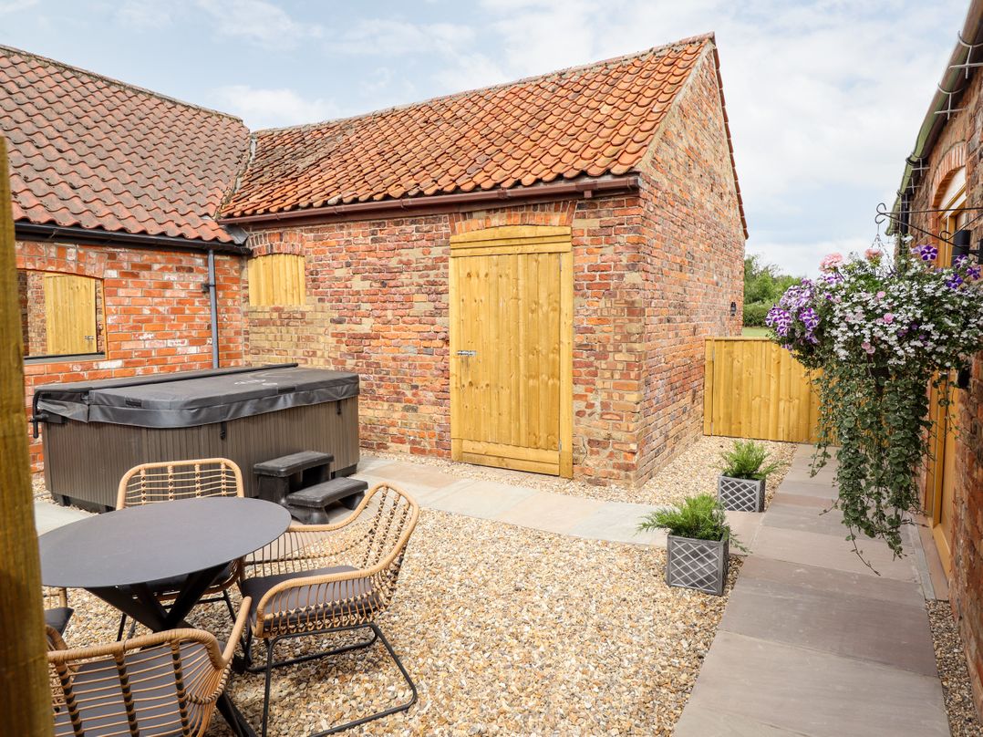 The Grange Cottage 2