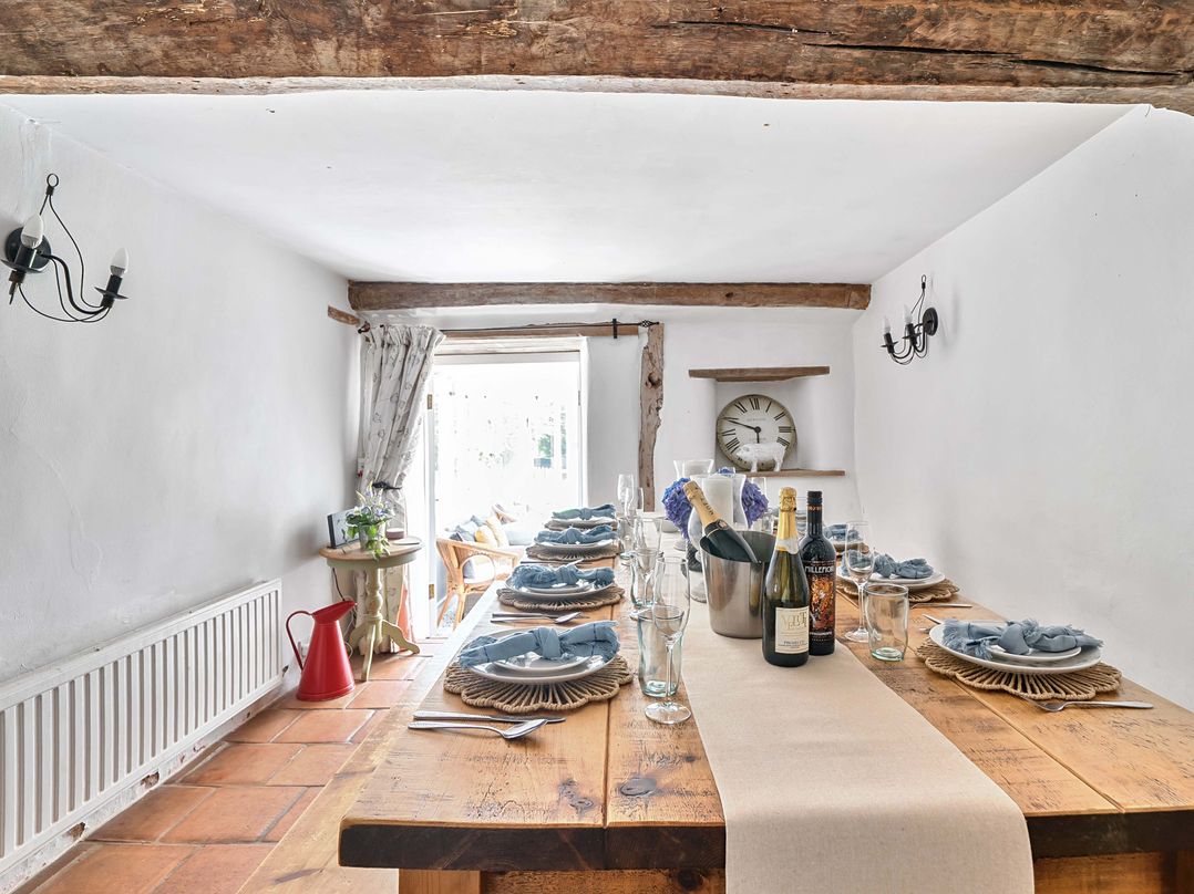 2 Pigsfoot Cottages