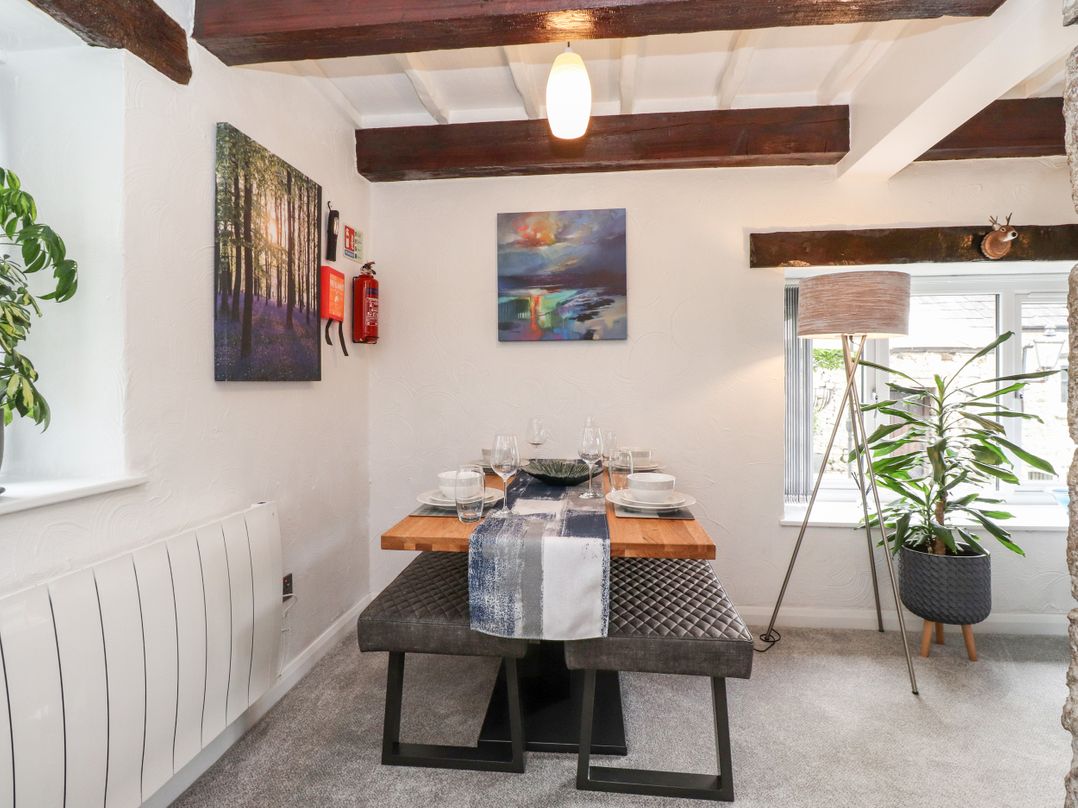 Corner Cottage