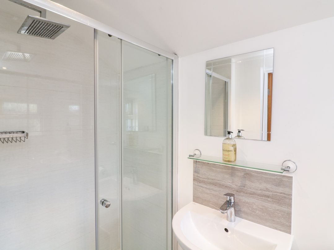 1 Camperdown Lodge