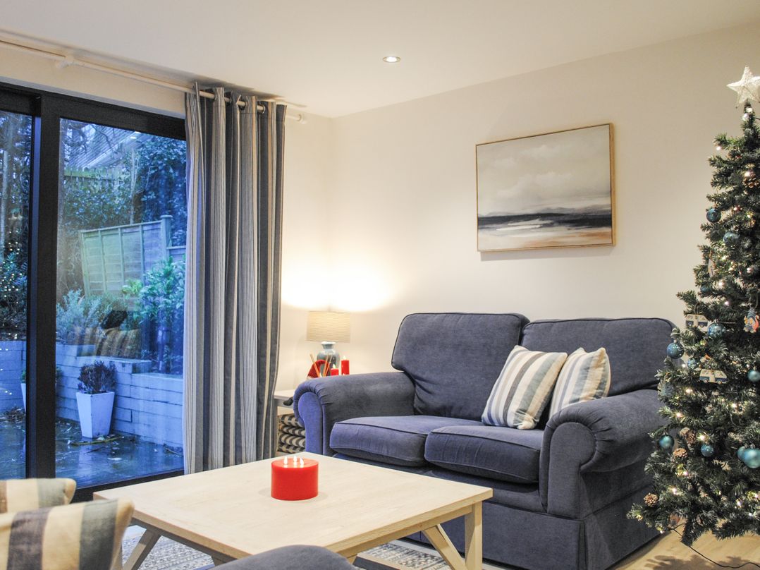 1 Camperdown Lodge