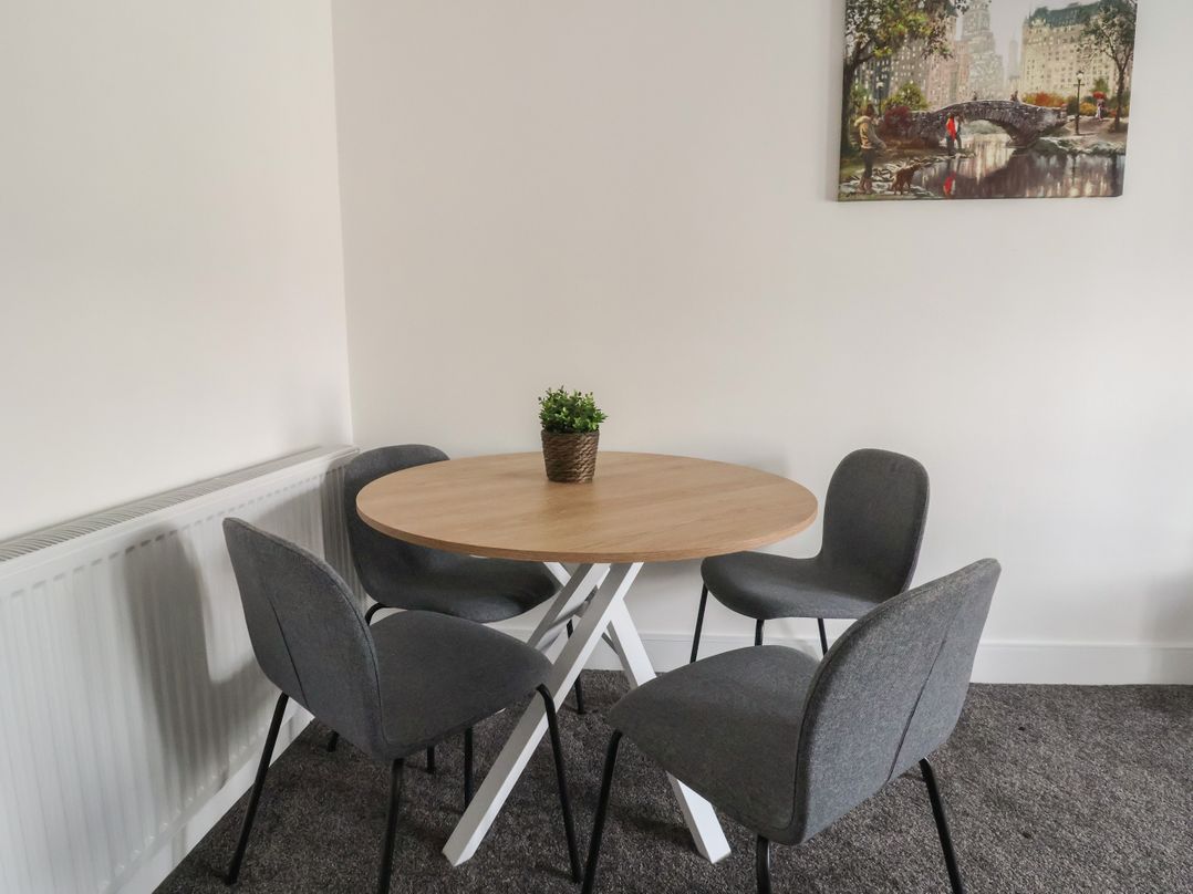 Apartment 4