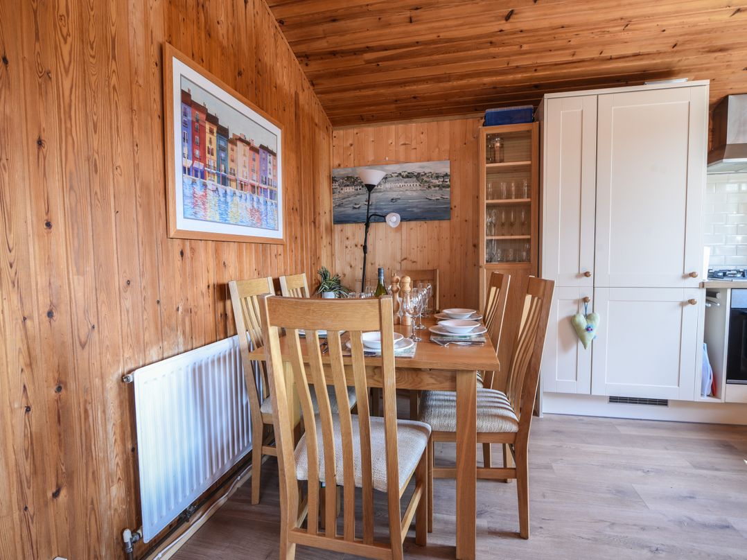 Oakwood 1 @ Pinewood Retreat