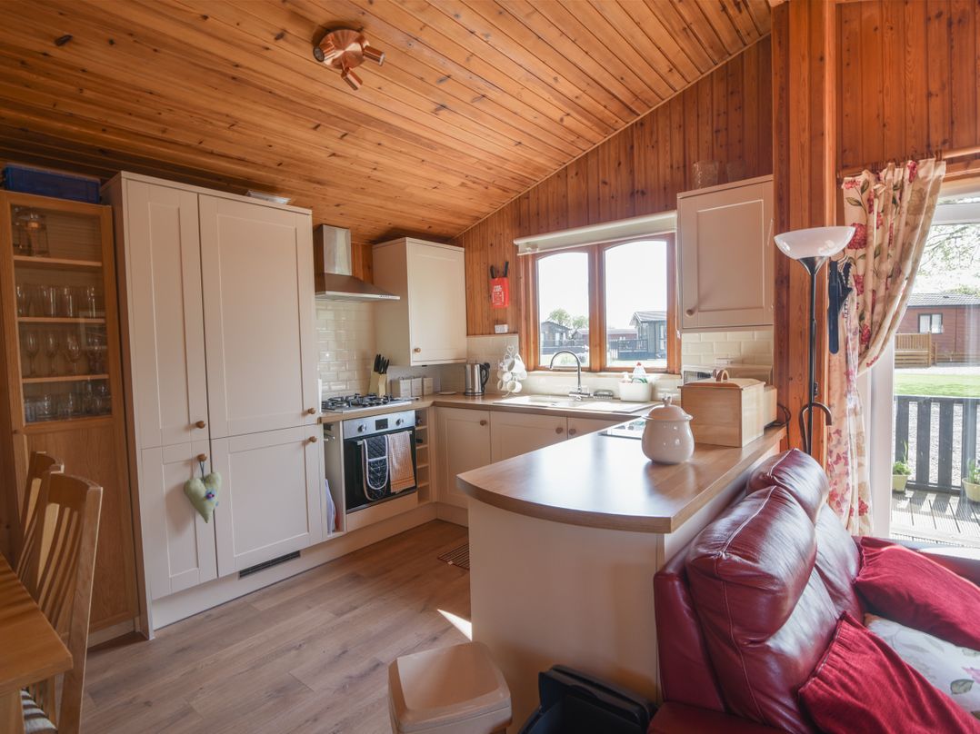 Oakwood 1 @ Pinewood Retreat