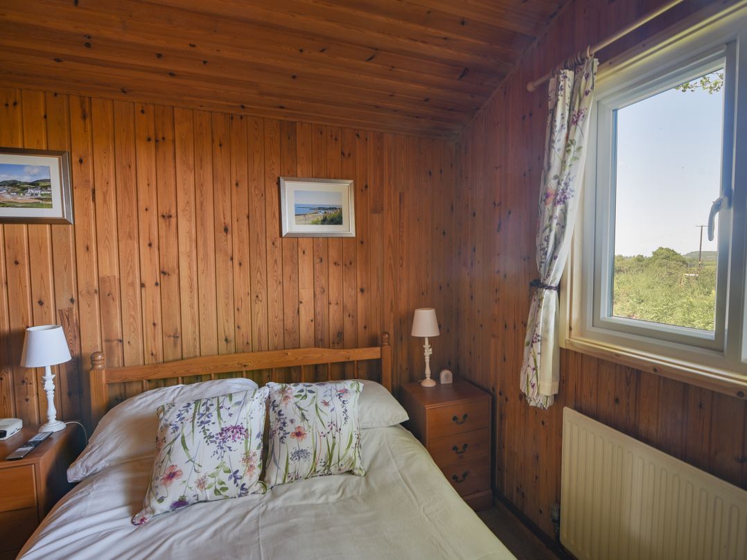 Oakwood 1 @ Pinewood Retreat