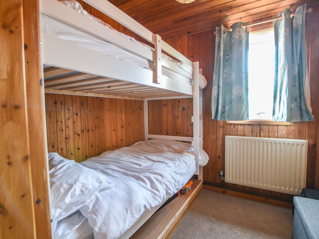 Oakwood 1 @ Pinewood Retreat