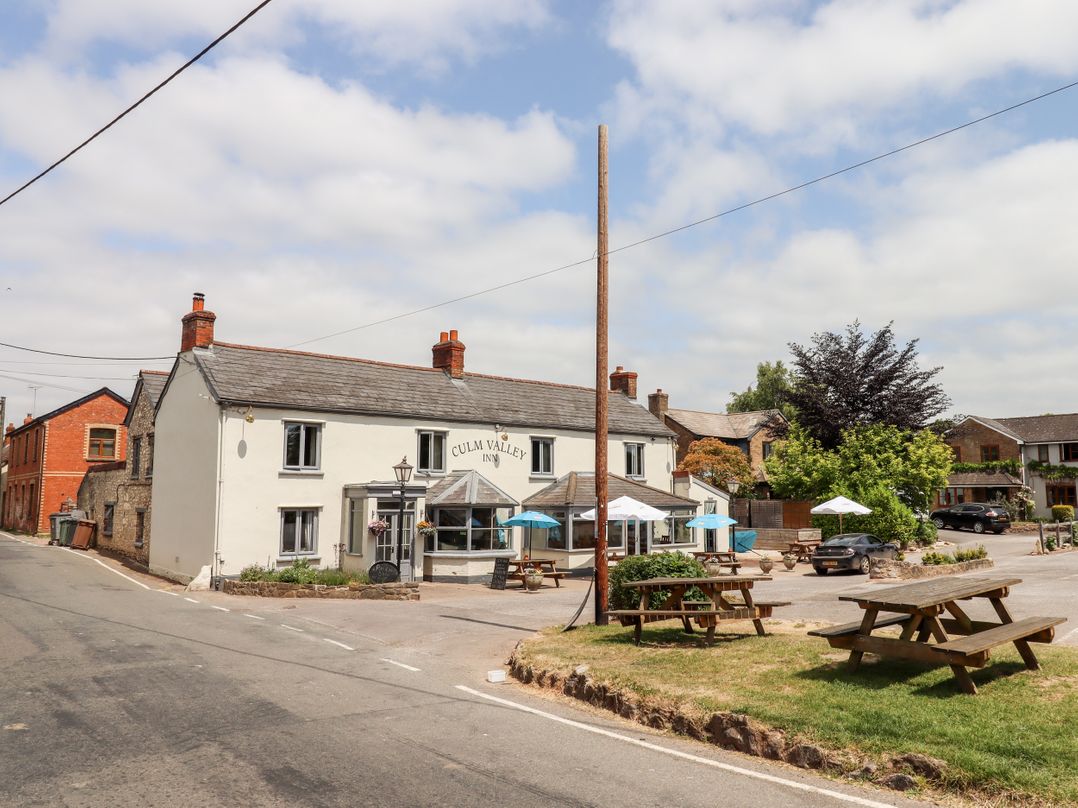 Shillings Cottage