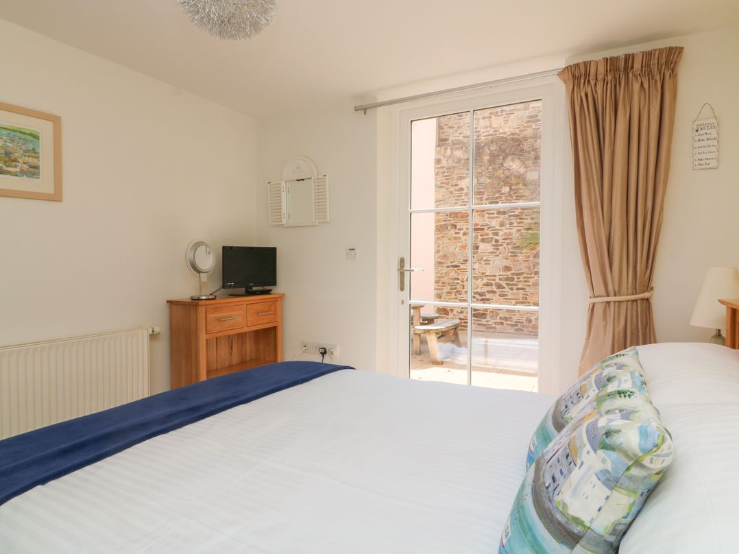 5 Combehaven