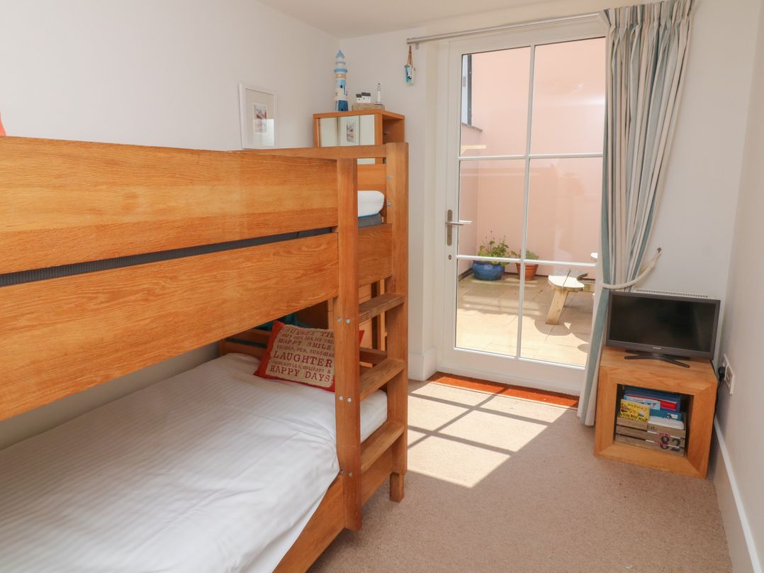 5 Combehaven