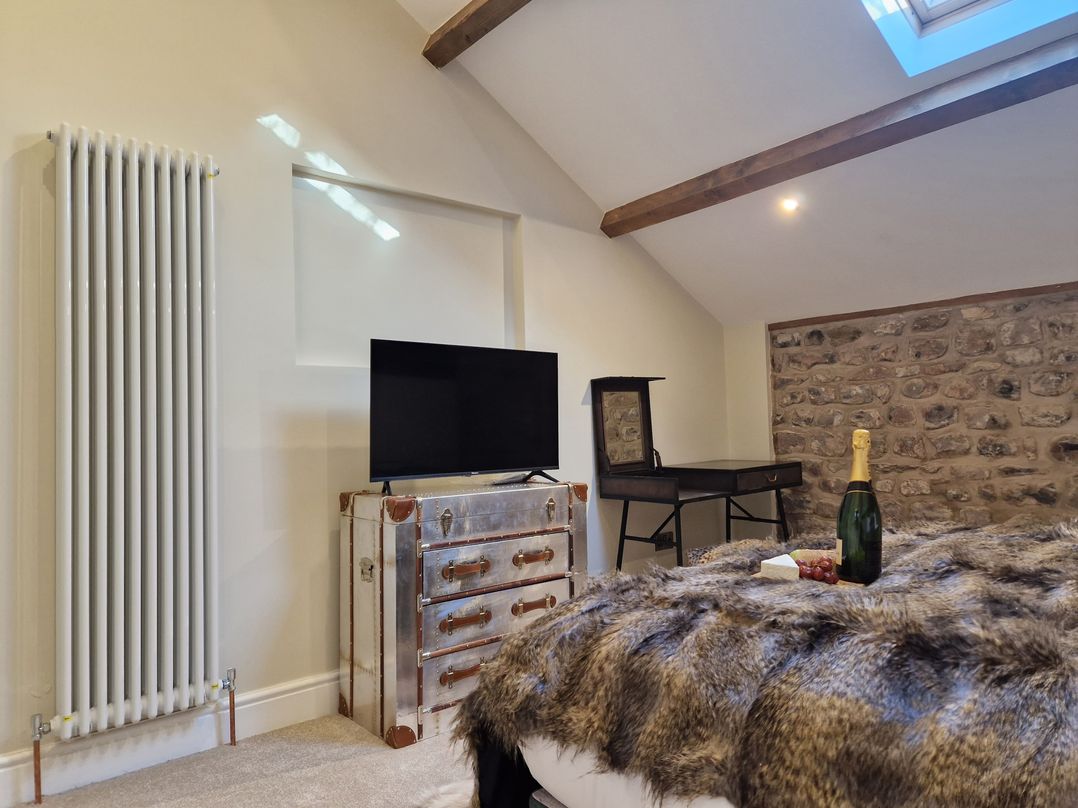 8 Coach House