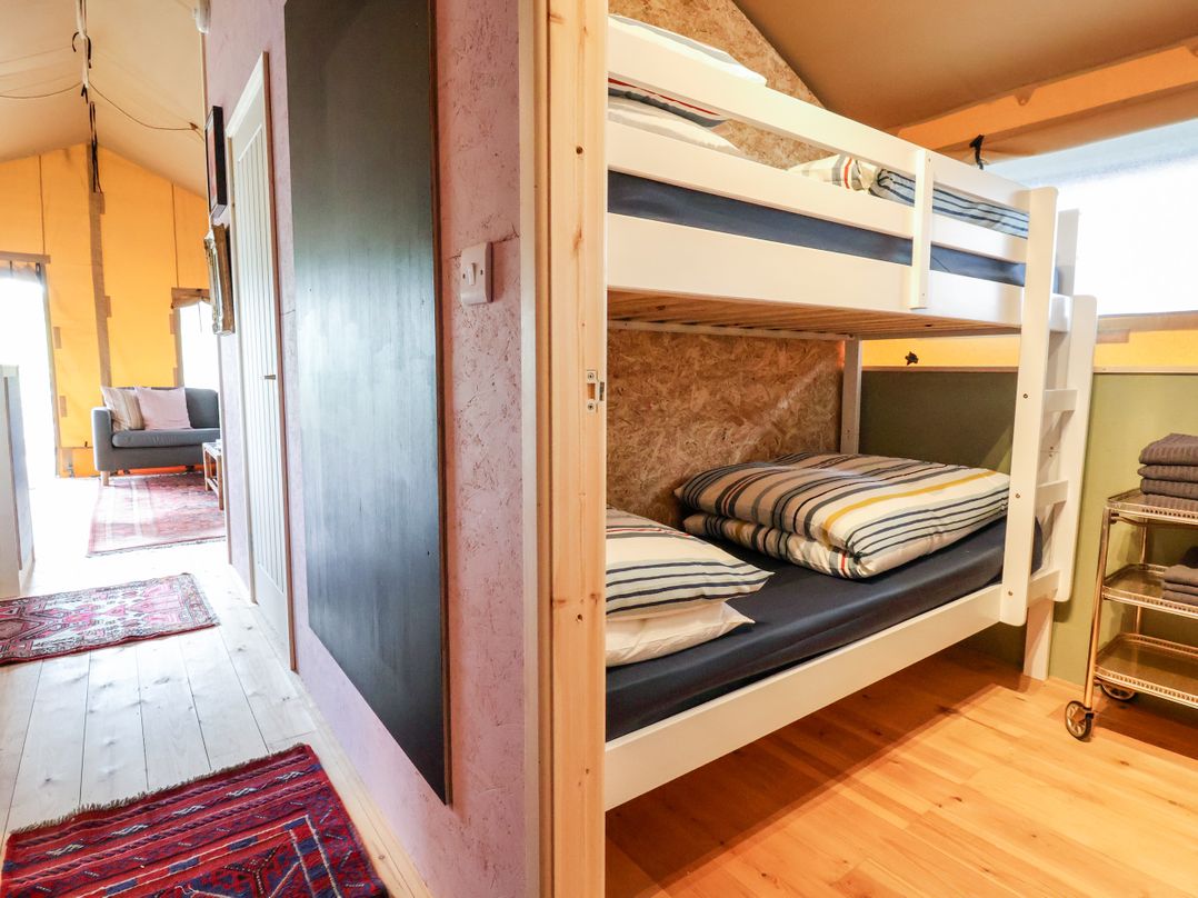 Mad Molly Lodge