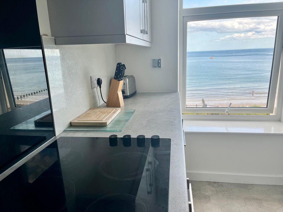 5 Seaview @ Bridlington Bay