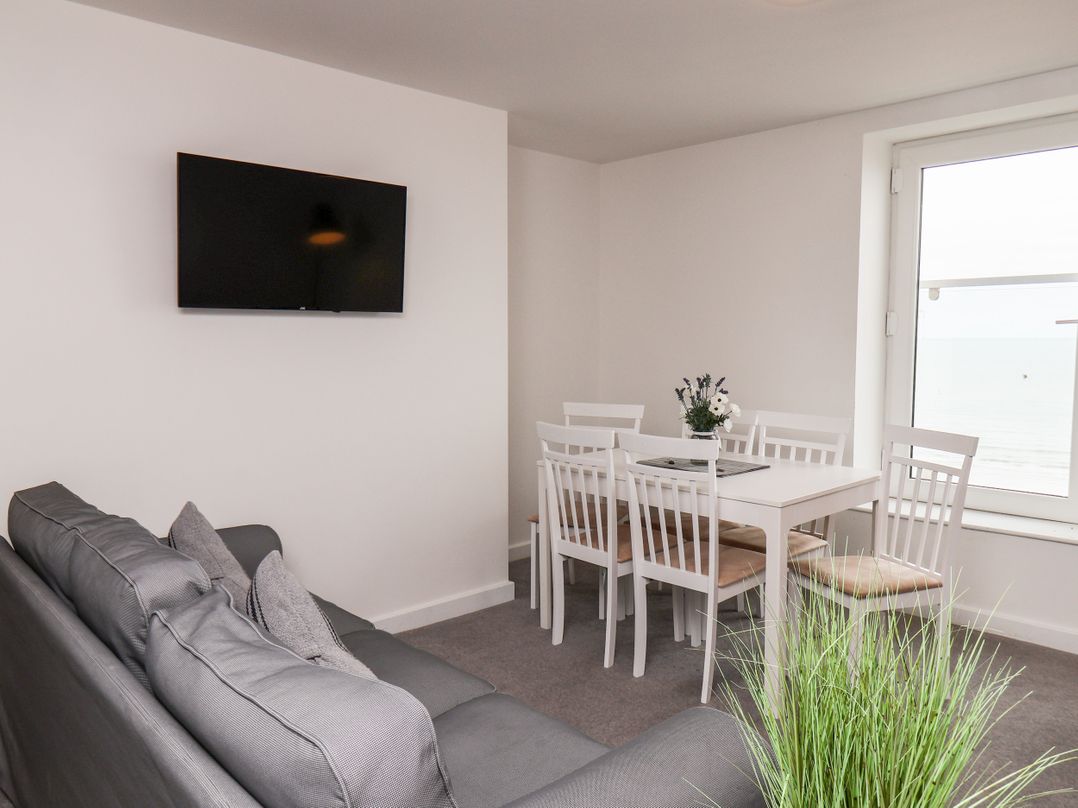 7 Seaview @ Bridlington Bay