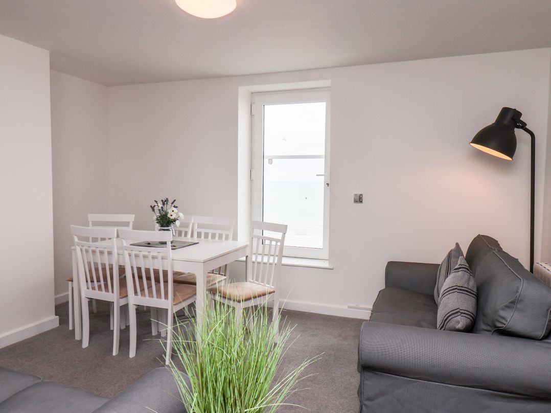 7 Seaview @ Bridlington Bay