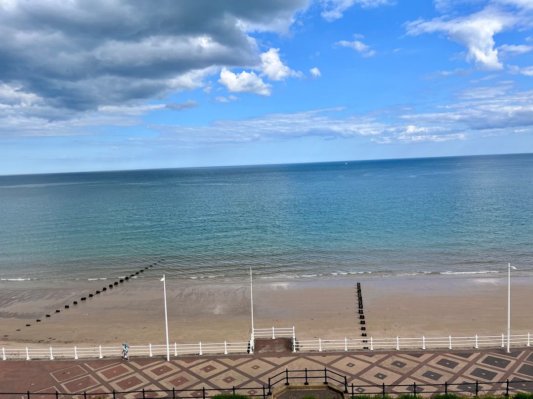 7 Seaview @ Bridlington Bay
