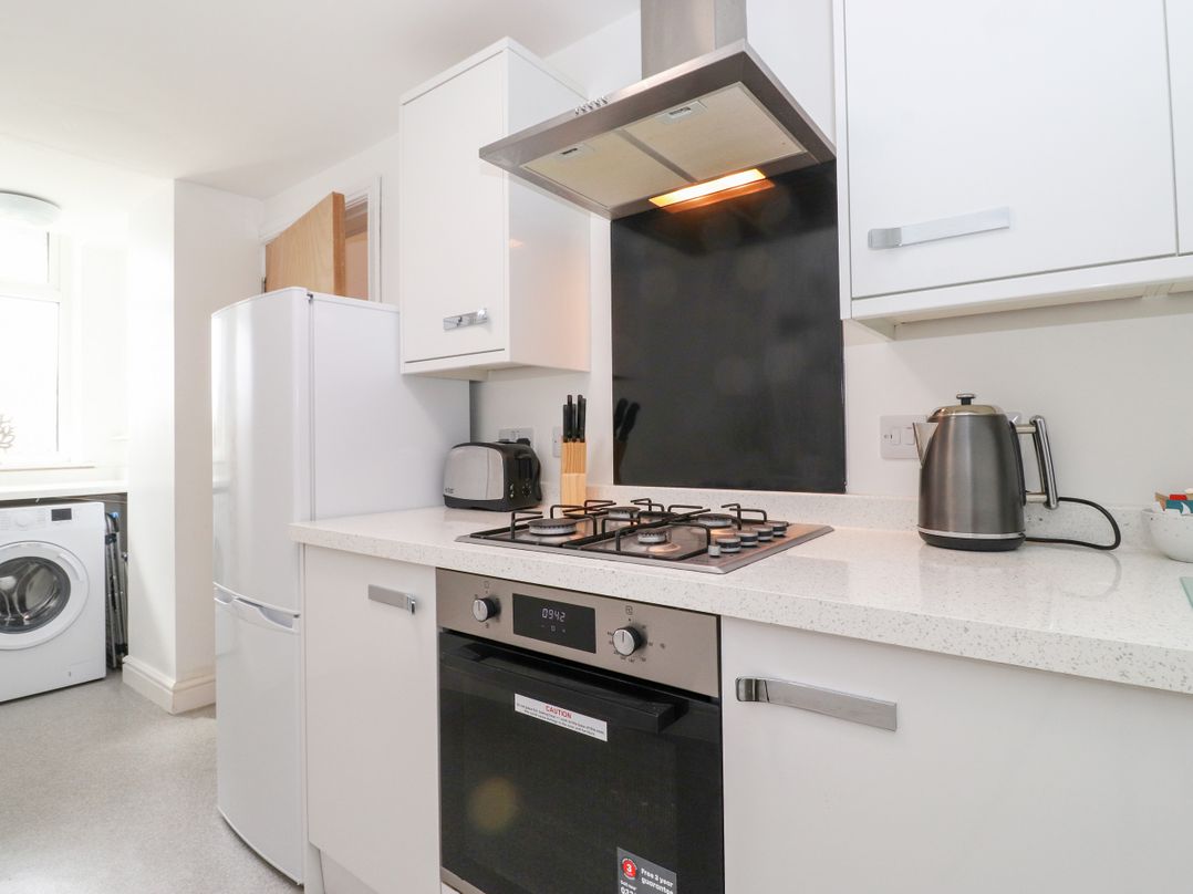 Apartment 2 @52