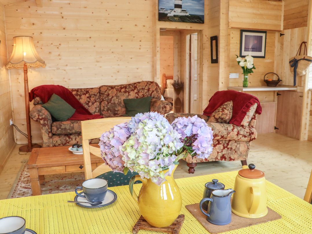 Wheatfield Cabin