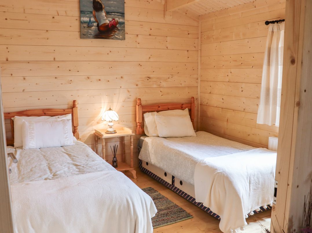 Wheatfield Cabin