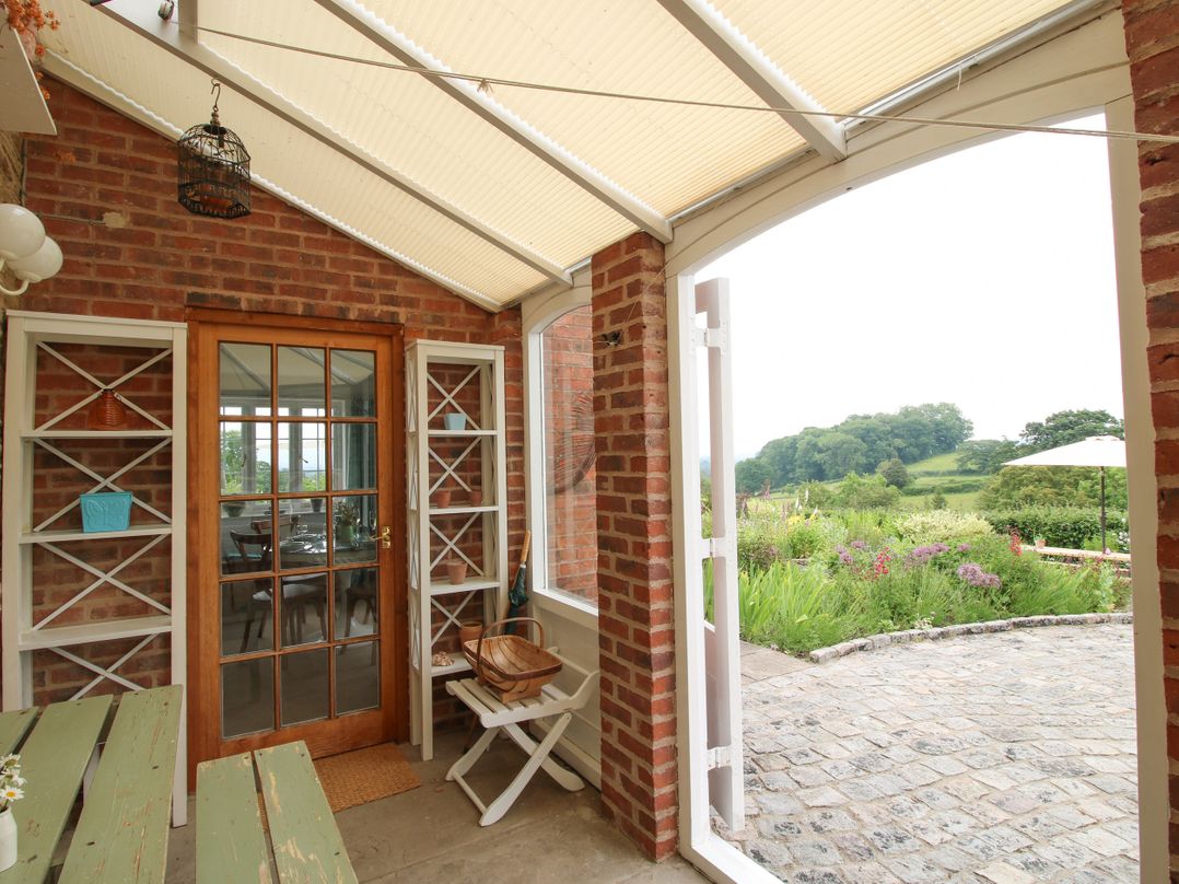 Lower Woodend Cottage