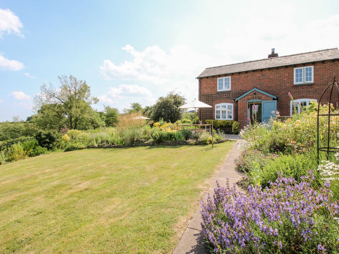 Lower Woodend Cottage