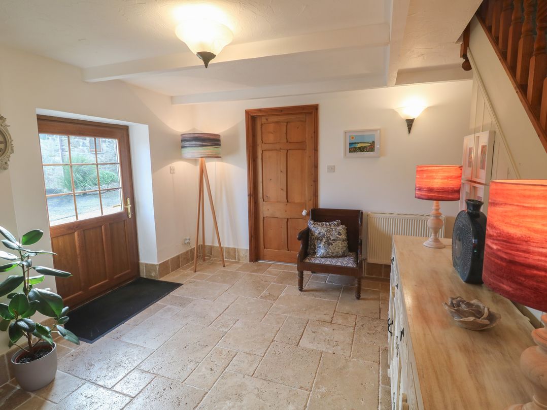 Riviere House