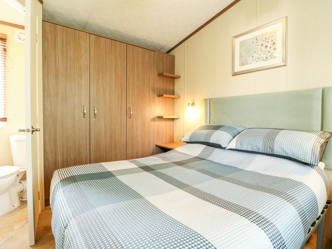 22 Washbrook Way - Ashbourne Heights