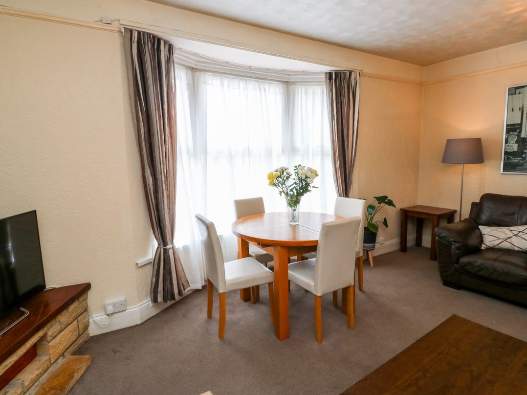 Flat 2