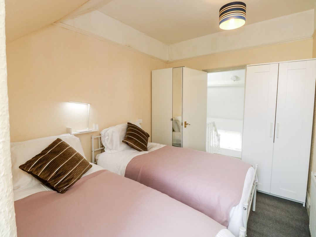 Flat 2