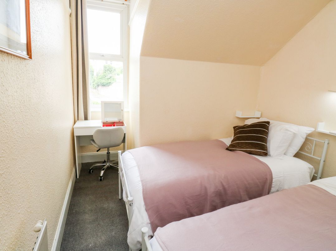 Flat 2