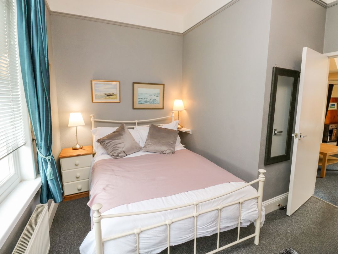 Flat 1