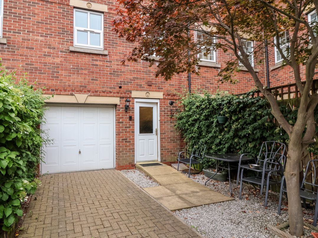1 Cockerill Fold