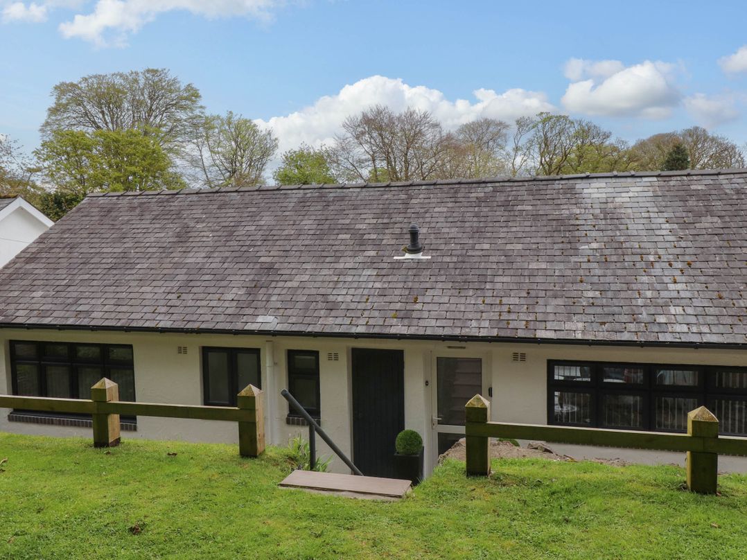 Glyn-Y-Mor