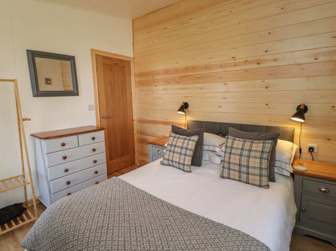 Oak Lodge