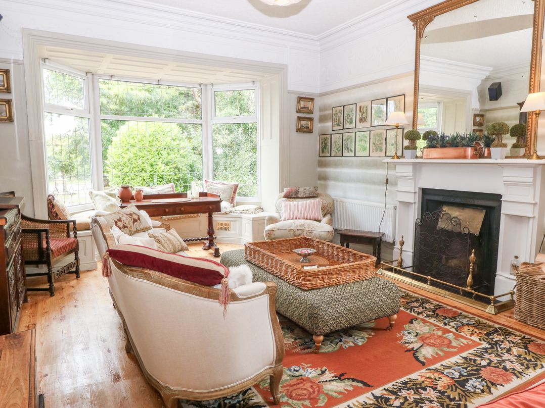 Meifod Country House