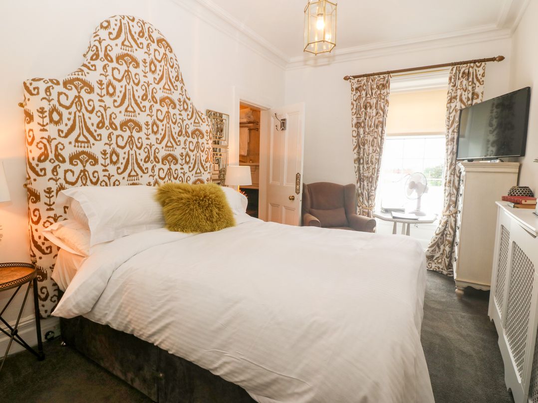 Meifod Country House