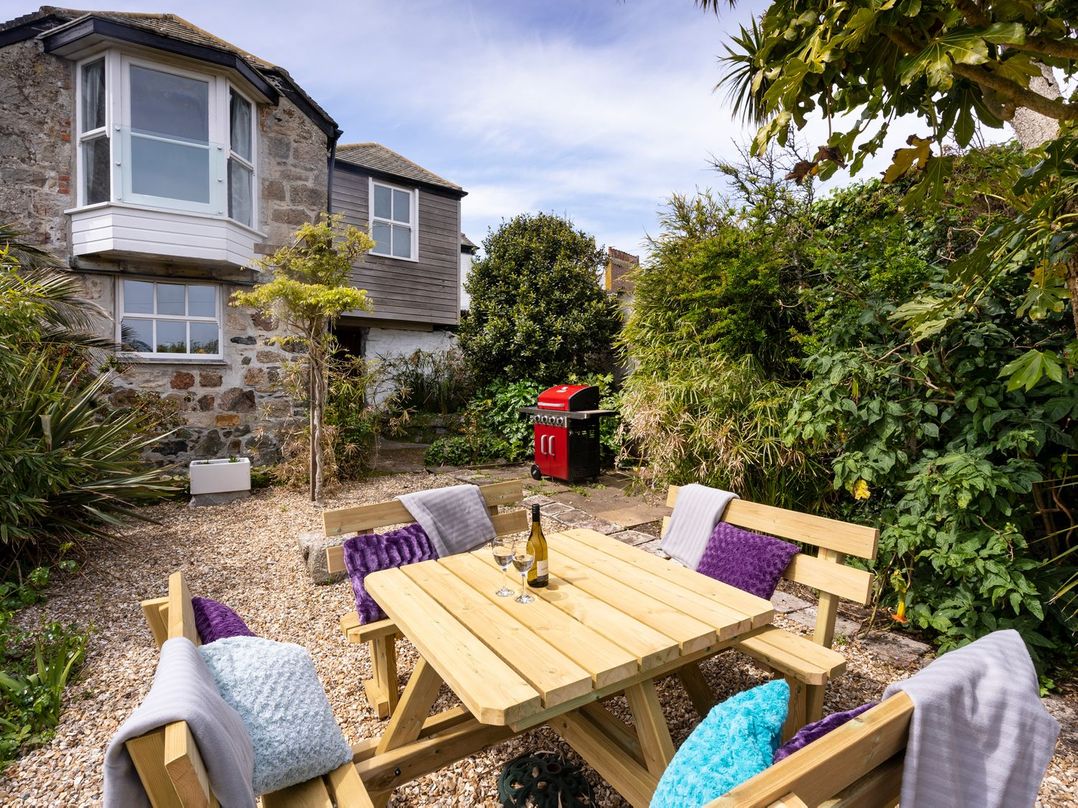 Ayr Farmhouse