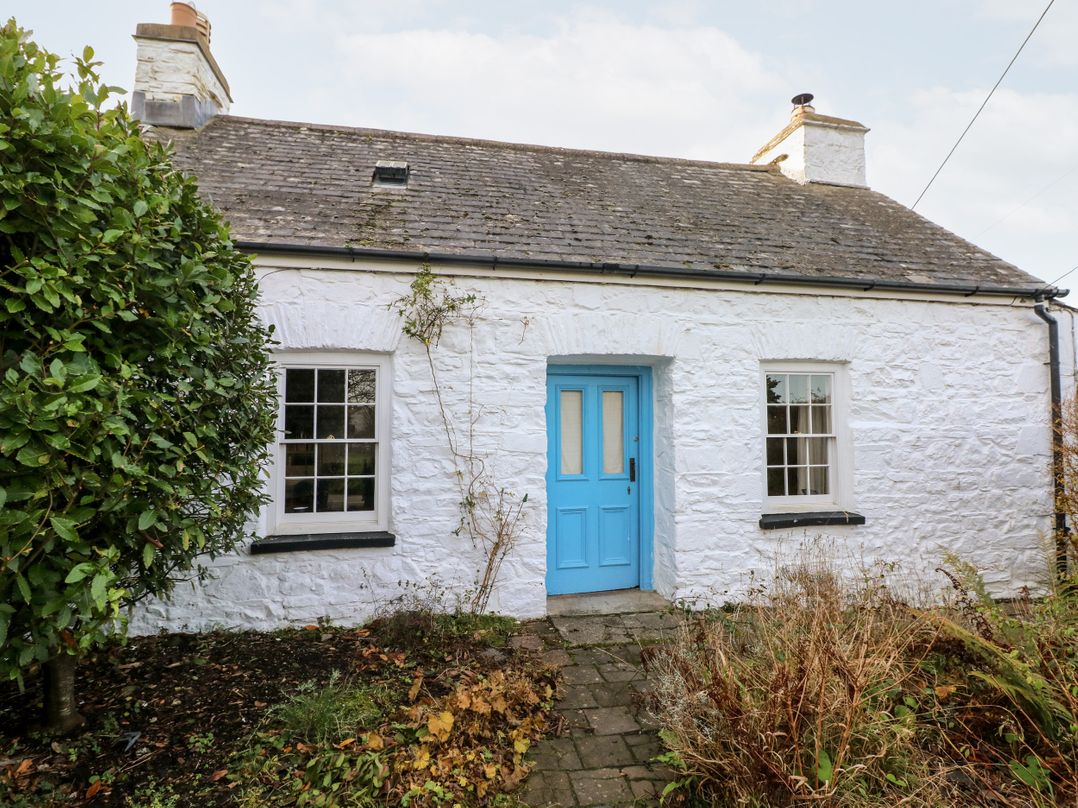 Brynhenllan Cottage