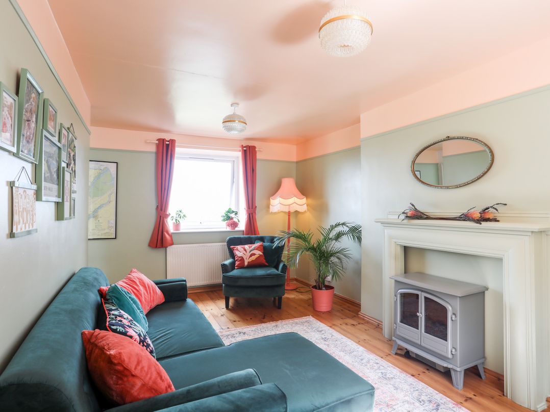 12 Brynffynnon