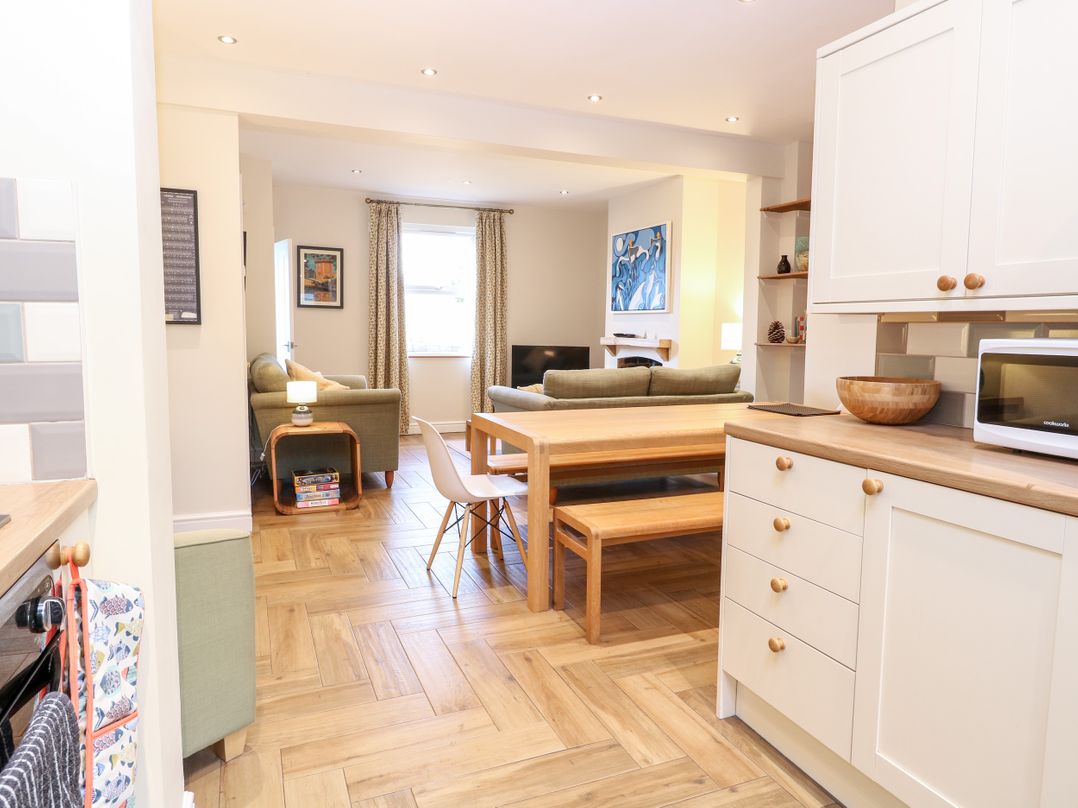 6 Melinda Cottage
