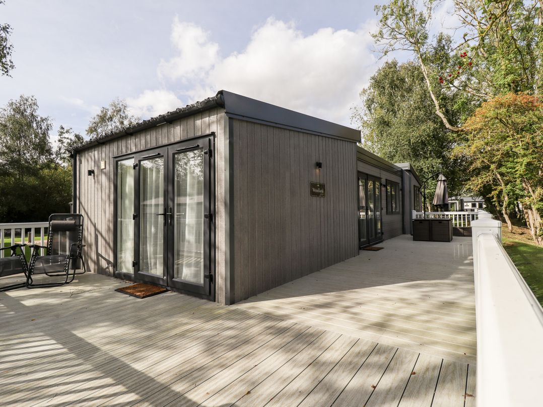 18 Woodlands Retreat