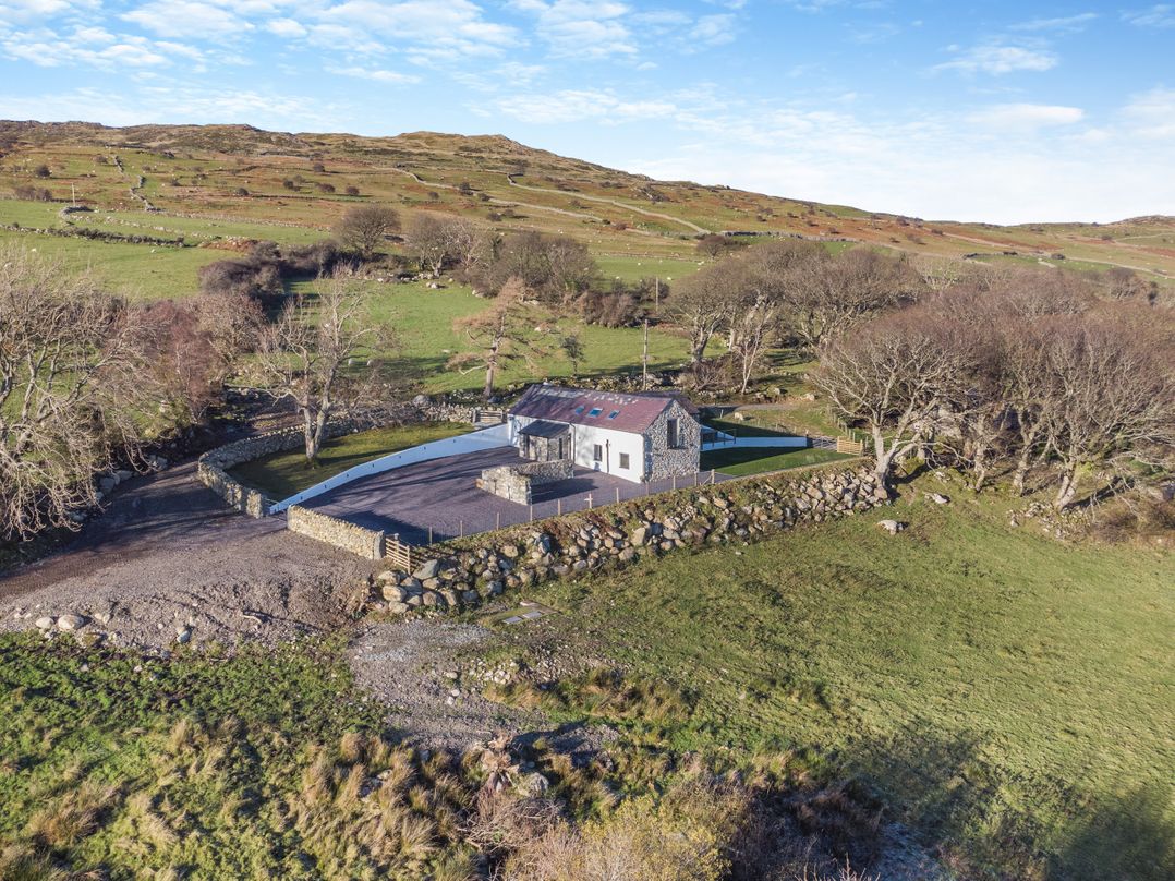 Ysgubor Maen Y Bardd