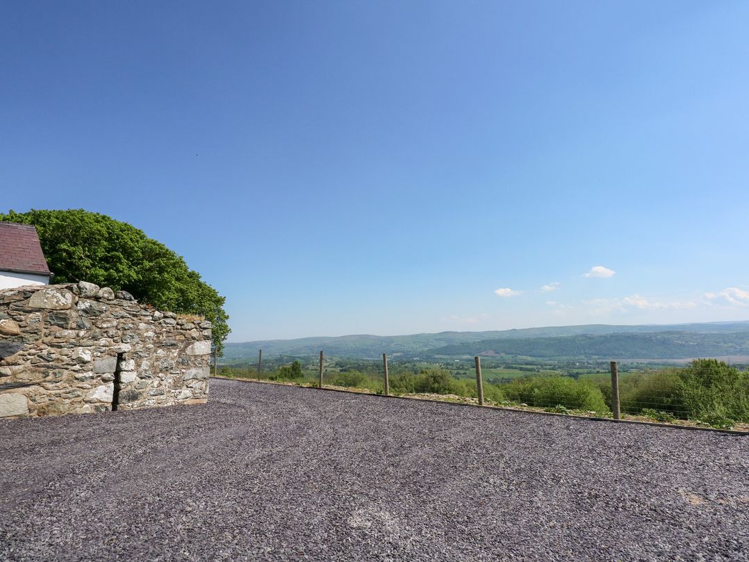 Ysgubor Maen Y Bardd