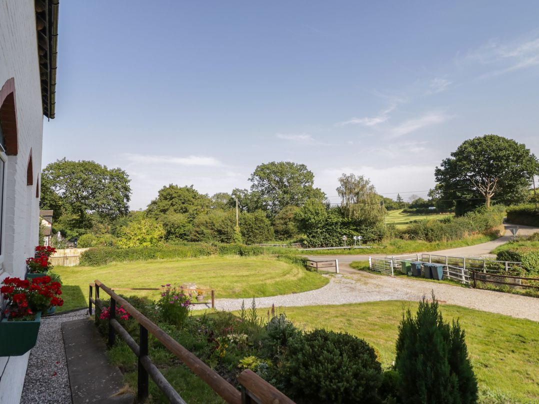 3 Oaks Lodge