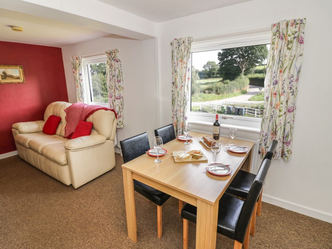 3 Oaks Lodge
