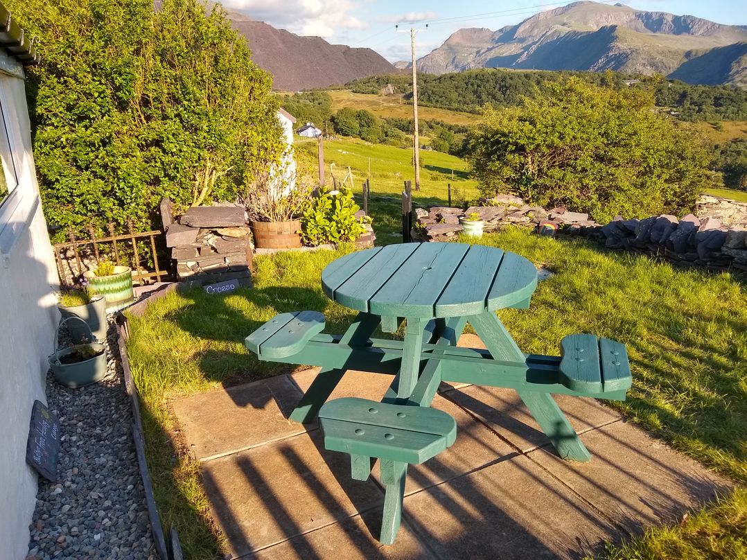 Fron Heulog Cottage