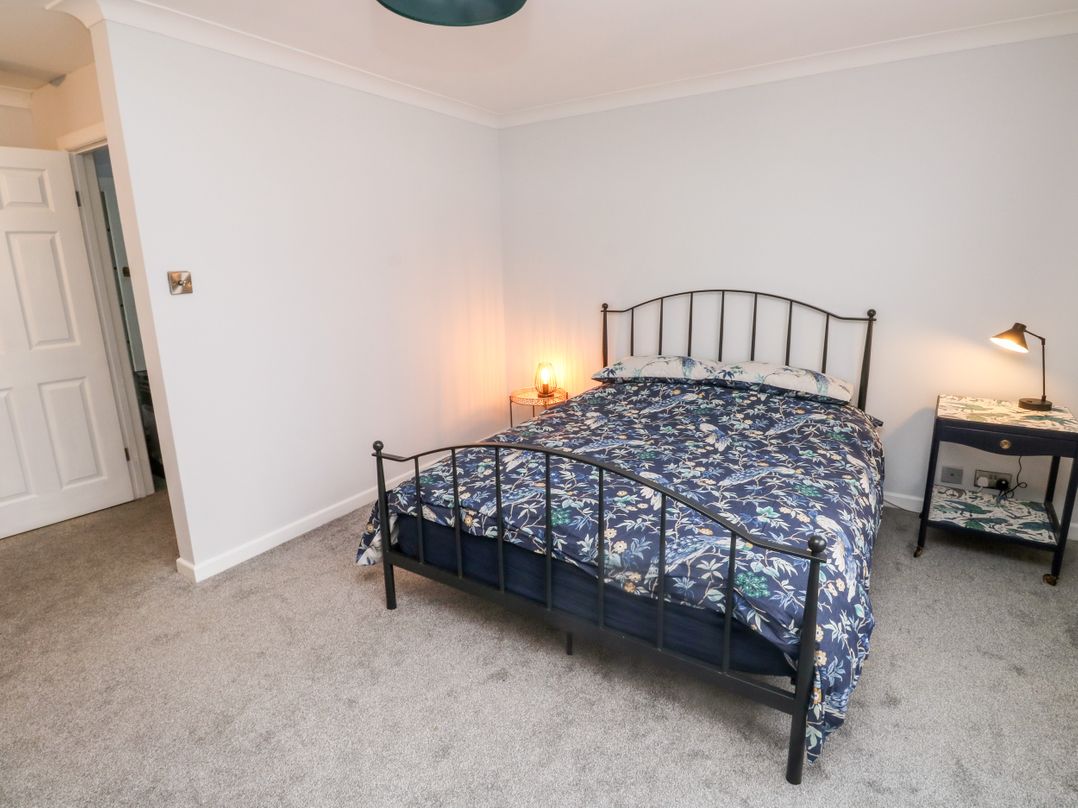 1 Ilsham Cottages