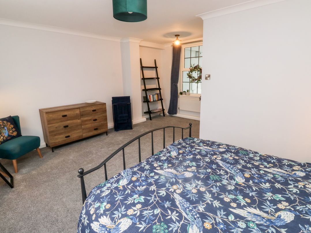 1 Ilsham Cottages