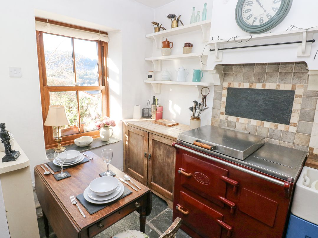 Hillside Holiday Cottage