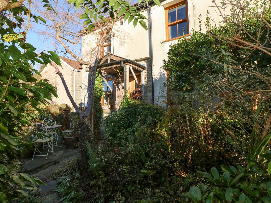 Hillside Holiday Cottage
