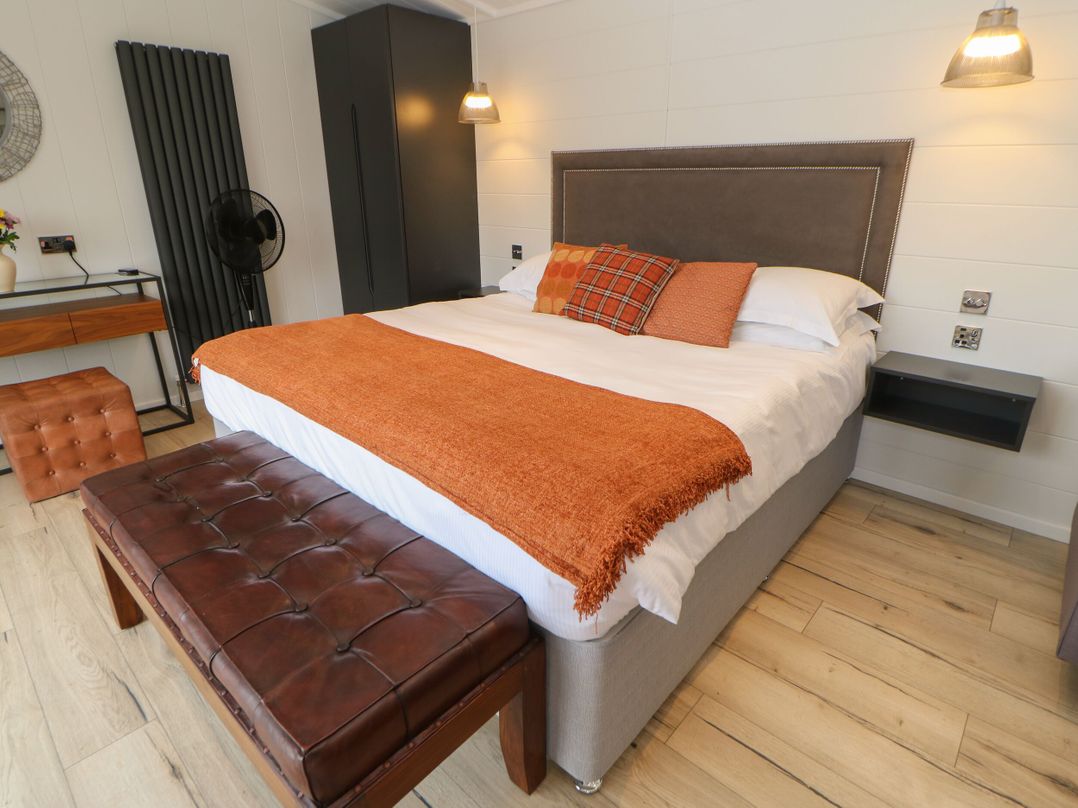 Bowes Hideaway